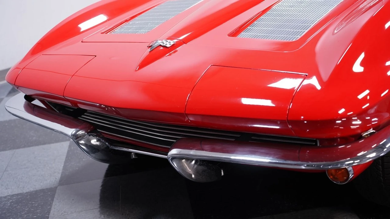1963 Chevrolet Corvette C2 - Image 18 of 21
