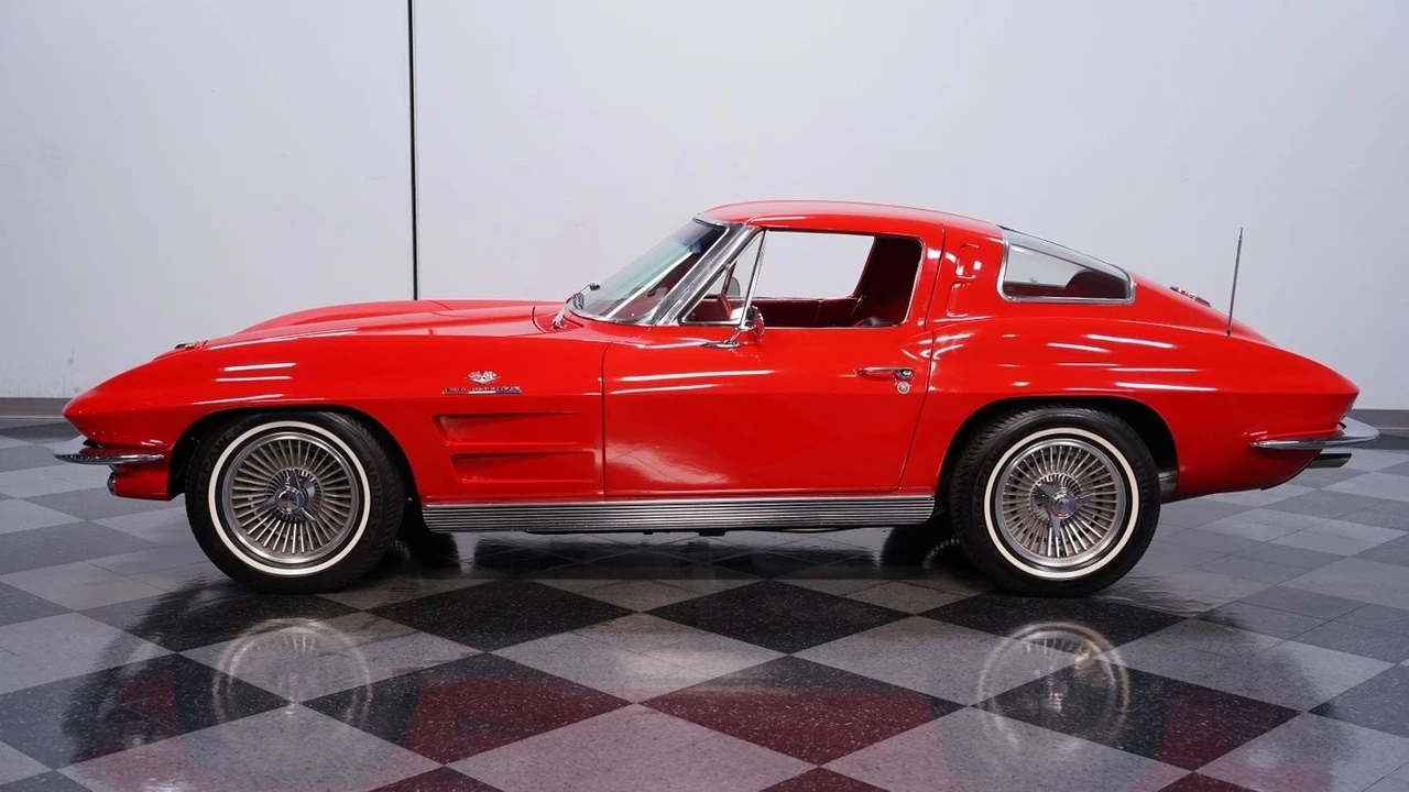 1963 Chevrolet Corvette C2 - Image 3 of 12