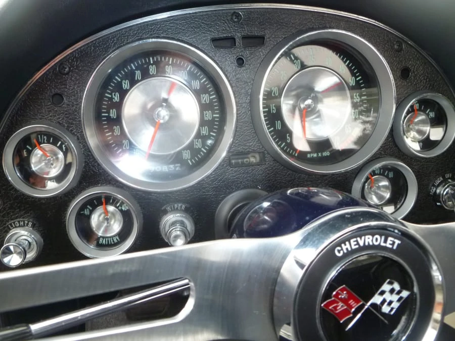 1963 Chevrolet Corvette C2 - Image 6 of 12