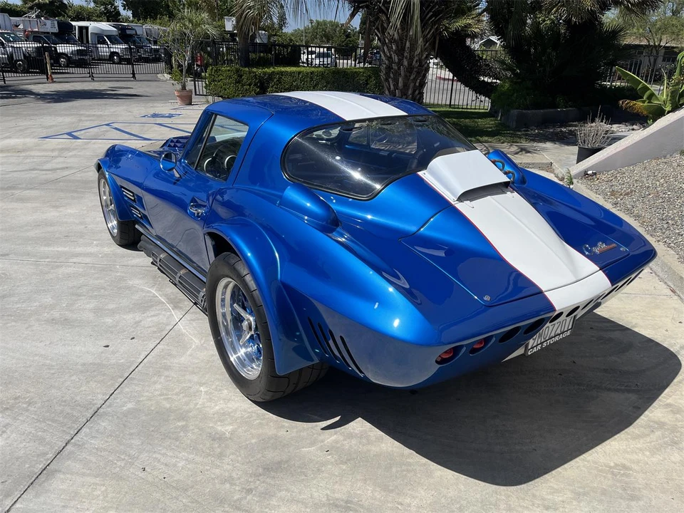 1963 Chevrolet Corvette C2 - Image 3 of 31
