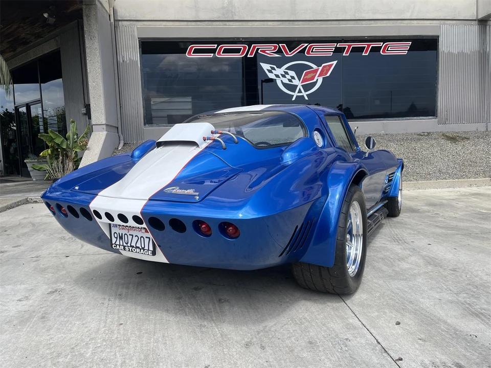 1963 Chevrolet Corvette C2 - Image 6 of 31