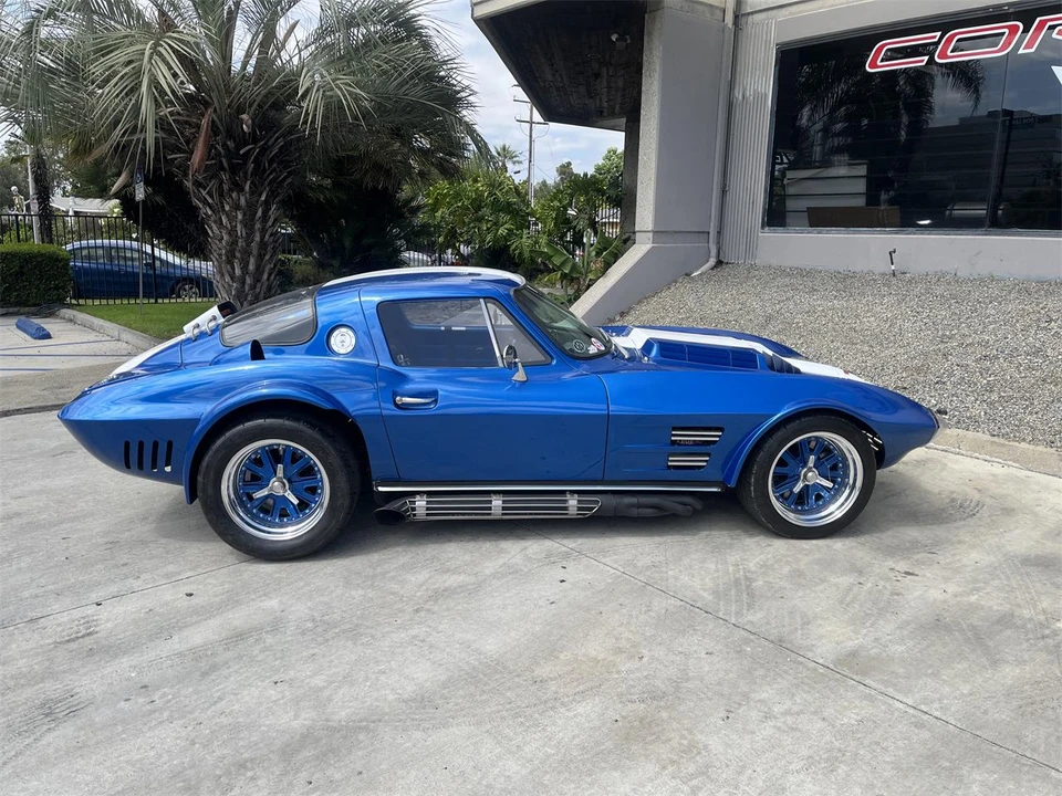 1963 Chevrolet Corvette C2 - Image 9 of 31