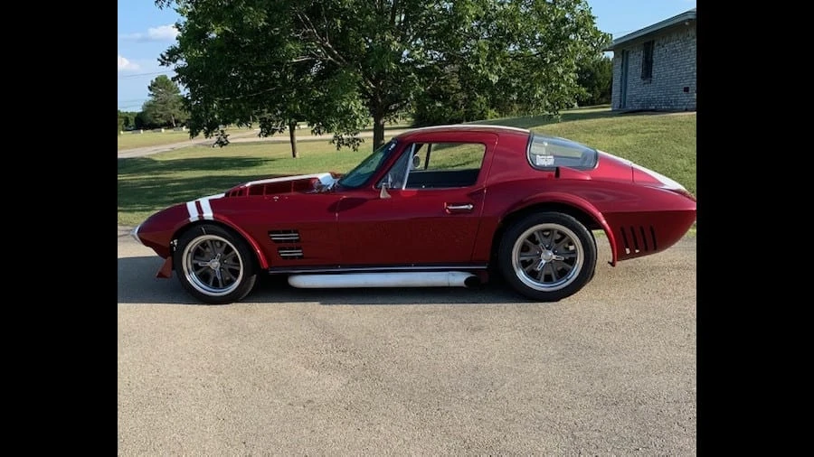 1963 Chevrolet Corvette C2 - Image 11 of 12