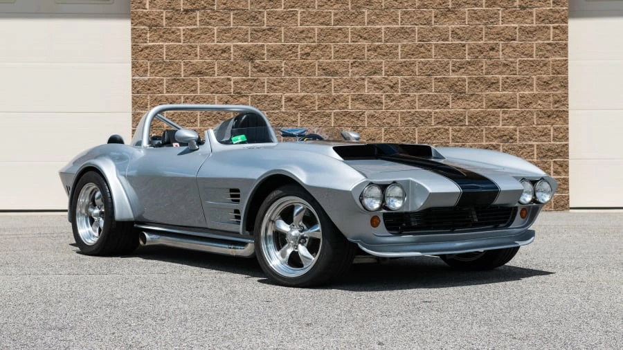 1963 Chevrolet Corvette C2 - Image 12 of 21