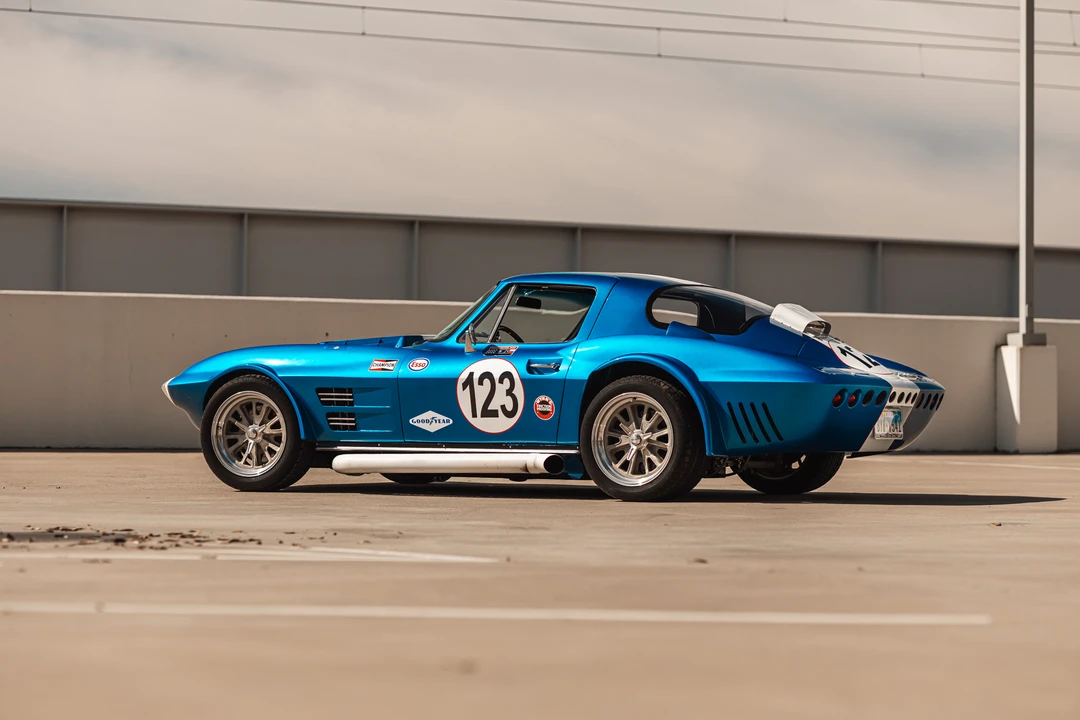1963 Chevrolet Corvette C2 - Image 17 of 31