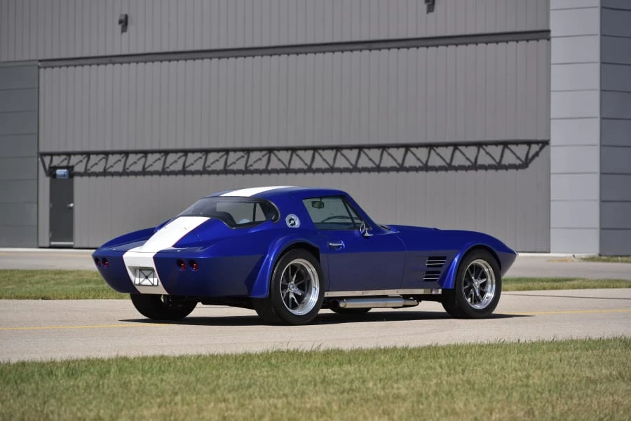 1963 Chevrolet Corvette C2 - Image 24 of 31