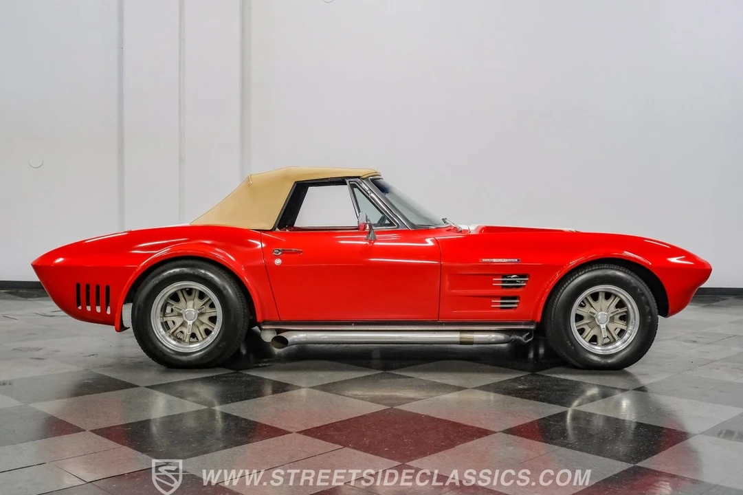 1963 Chevrolet Corvette C2 - Image 15 of 21