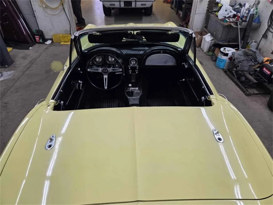 1963 Chevrolet Corvette C2 - Image 8 of 19