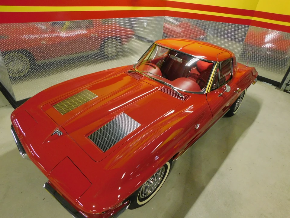 1963 Chevrolet Corvette C2 - Image 18 of 31