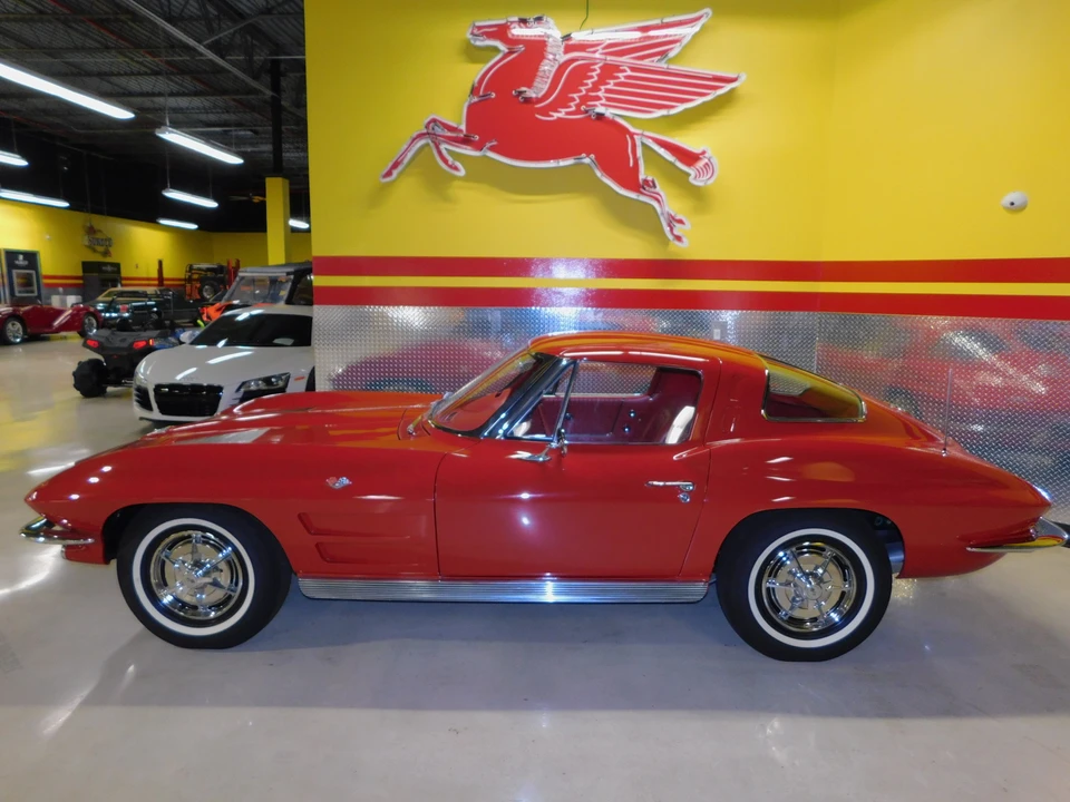1963 Chevrolet Corvette C2 - Image 19 of 31