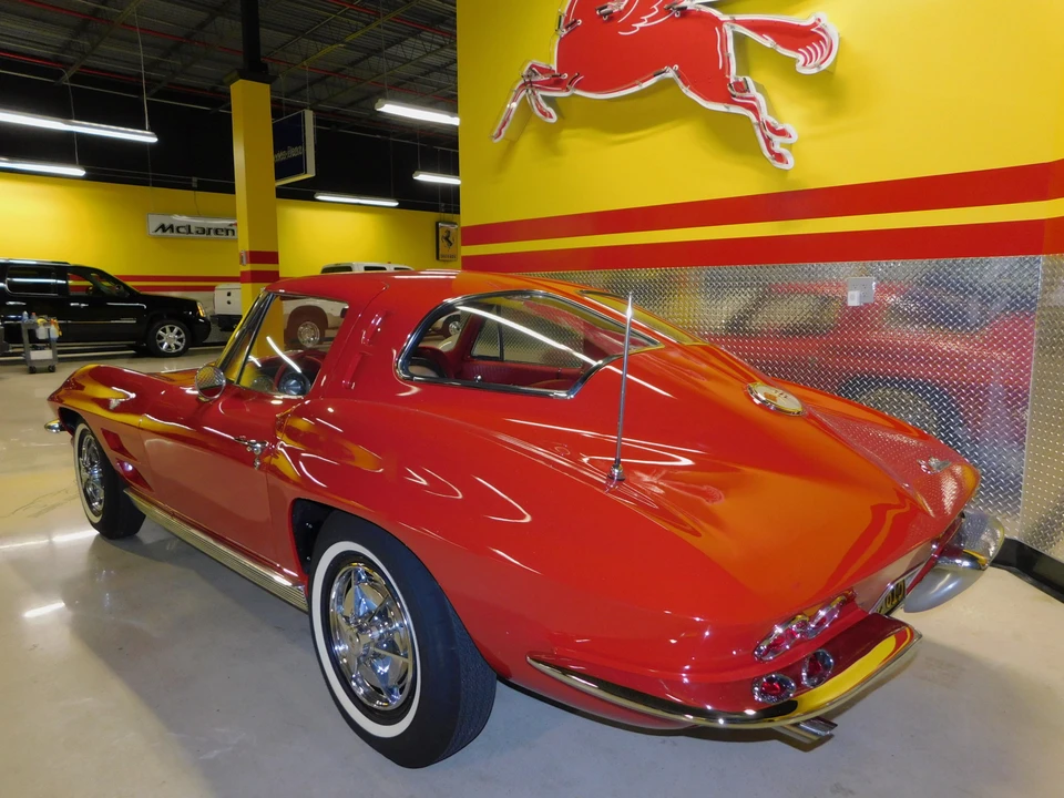 1963 Chevrolet Corvette C2 - Image 21 of 31