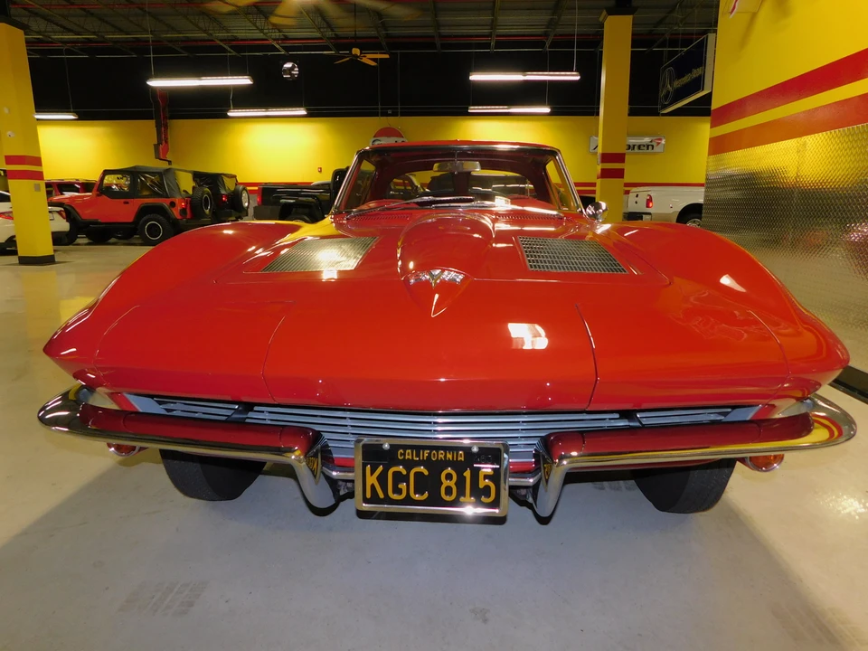 1963 Chevrolet Corvette C2 - Image 16 of 31