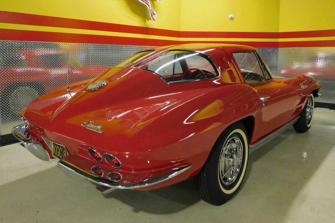 1963 Chevrolet Corvette C2 - Image 28 of 31
