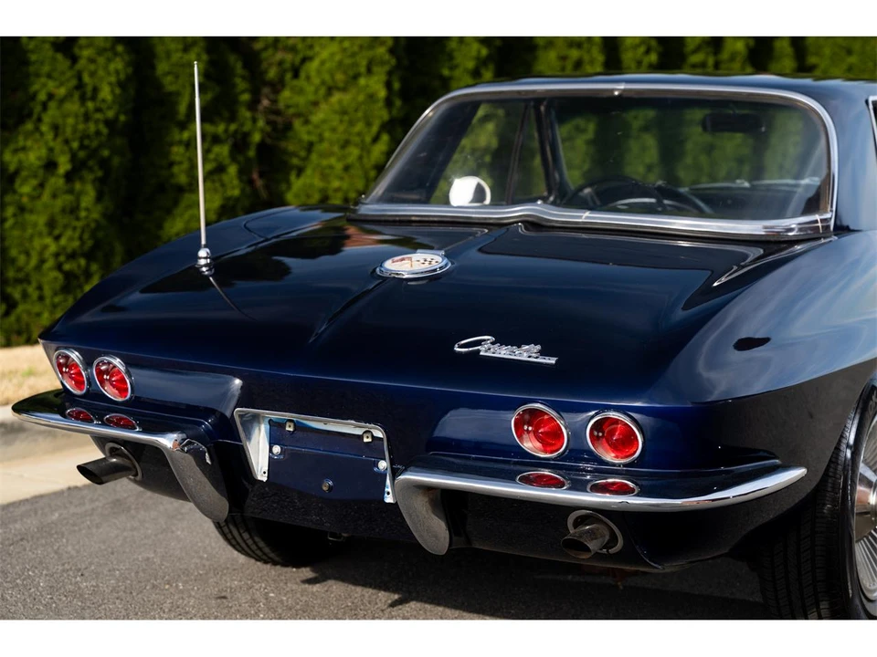 1963 Chevrolet Corvette C2 - Image 13 of 30