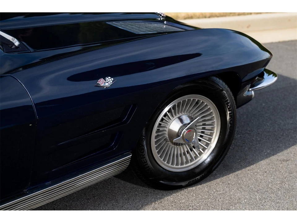 1963 Chevrolet Corvette C2 - Image 14 of 30