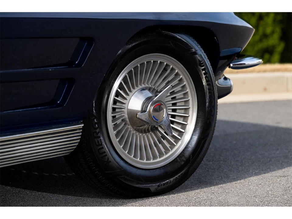 1963 Chevrolet Corvette C2 - Image 15 of 30