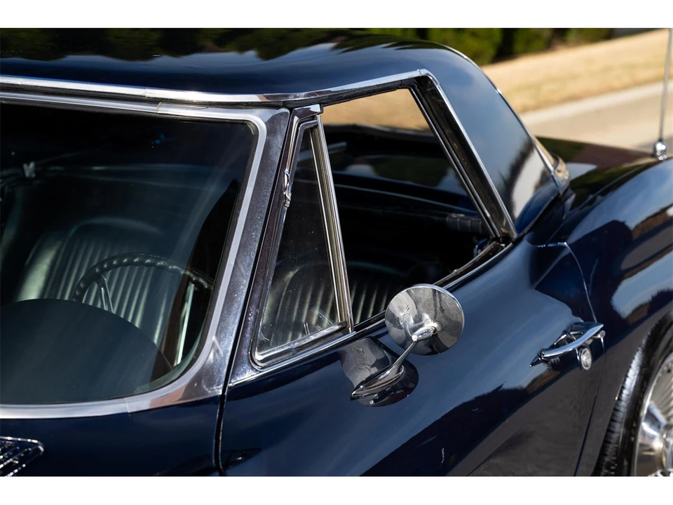 1963 Chevrolet Corvette C2 - Image 20 of 30