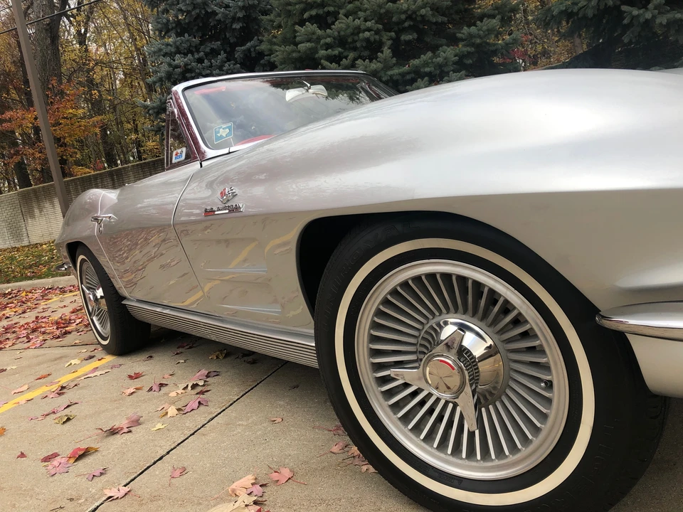 1963 Chevrolet Corvette C2 - Image 10 of 31