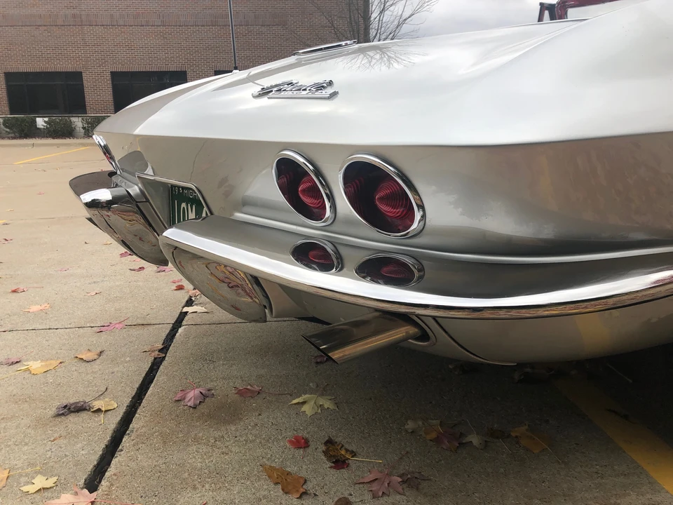 1963 Chevrolet Corvette C2 - Image 12 of 31