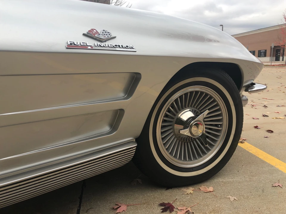 1963 Chevrolet Corvette C2 - Image 13 of 31