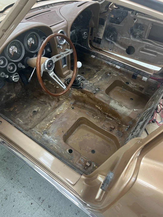 1963 Chevrolet Corvette C2 - Image 25 of 31