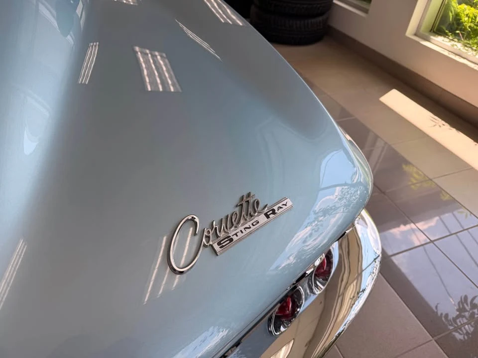1963 Chevrolet Corvette C2 - Image 2 of 10