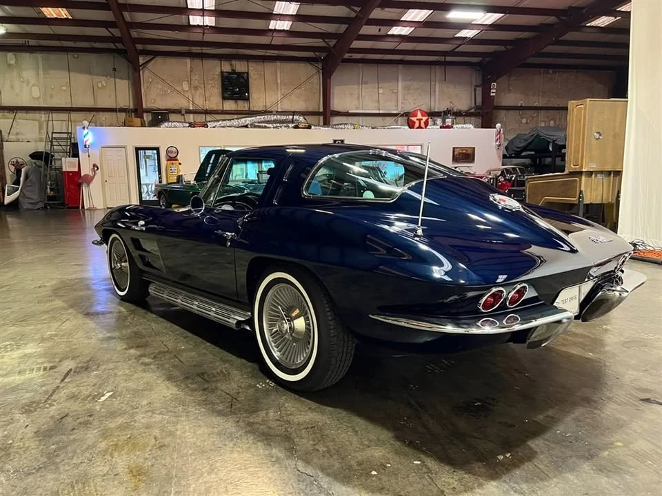 1963 Chevrolet Corvette C2 - Image 15 of 20