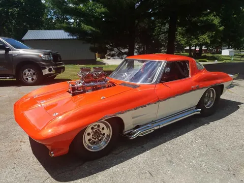 1963 Chevrolet Corvette C2 - Image 2 of 9
