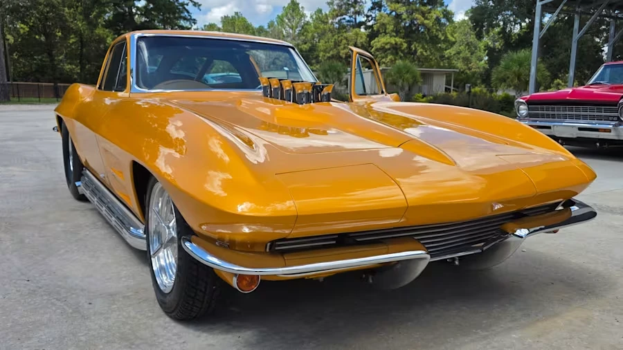 1963 Chevrolet Corvette C2 - Image 6 of 10