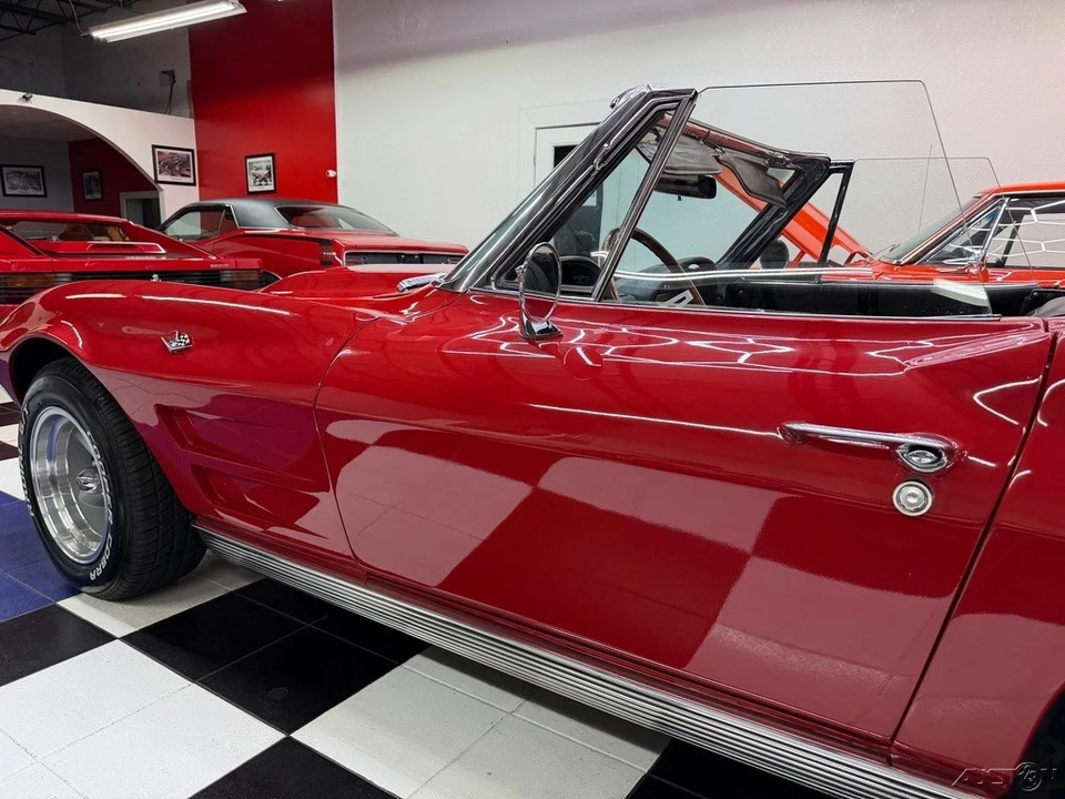 1963 Chevrolet Corvette C2 - Image 16 of 21