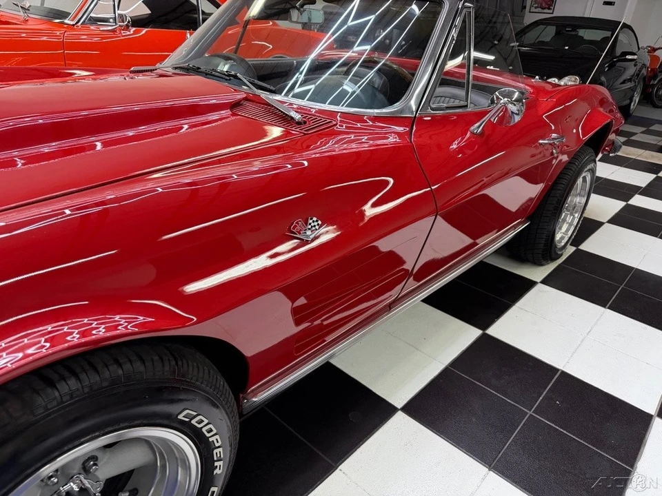 1963 Chevrolet Corvette C2 - Image 10 of 21