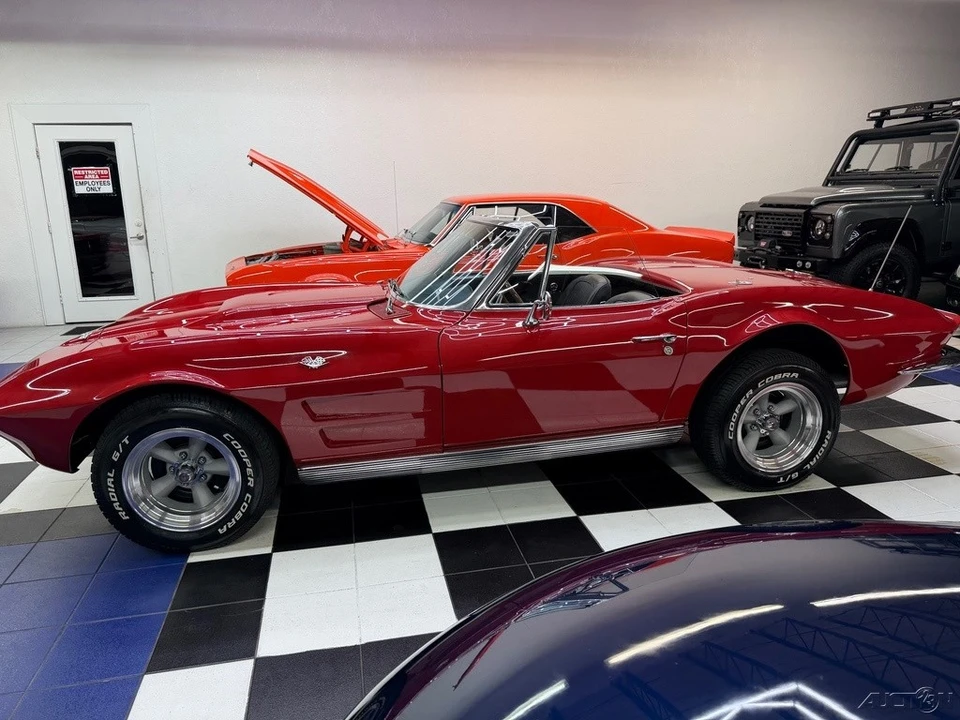 1963 Chevrolet Corvette C2 - Image 15 of 24