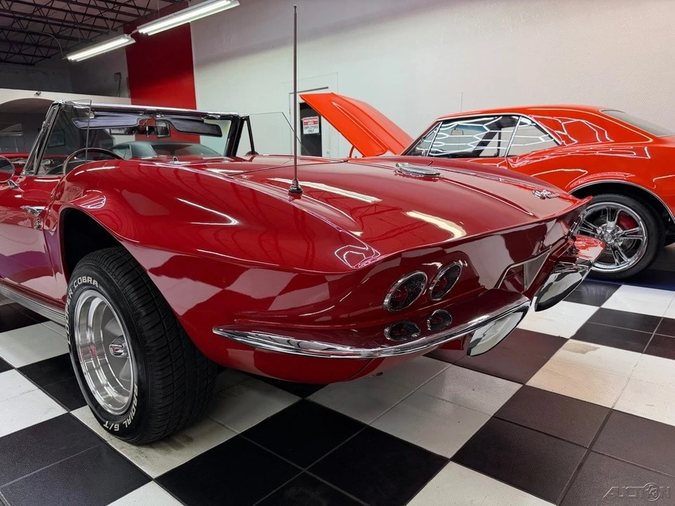 1963 Chevrolet Corvette C2 - Image 19 of 24