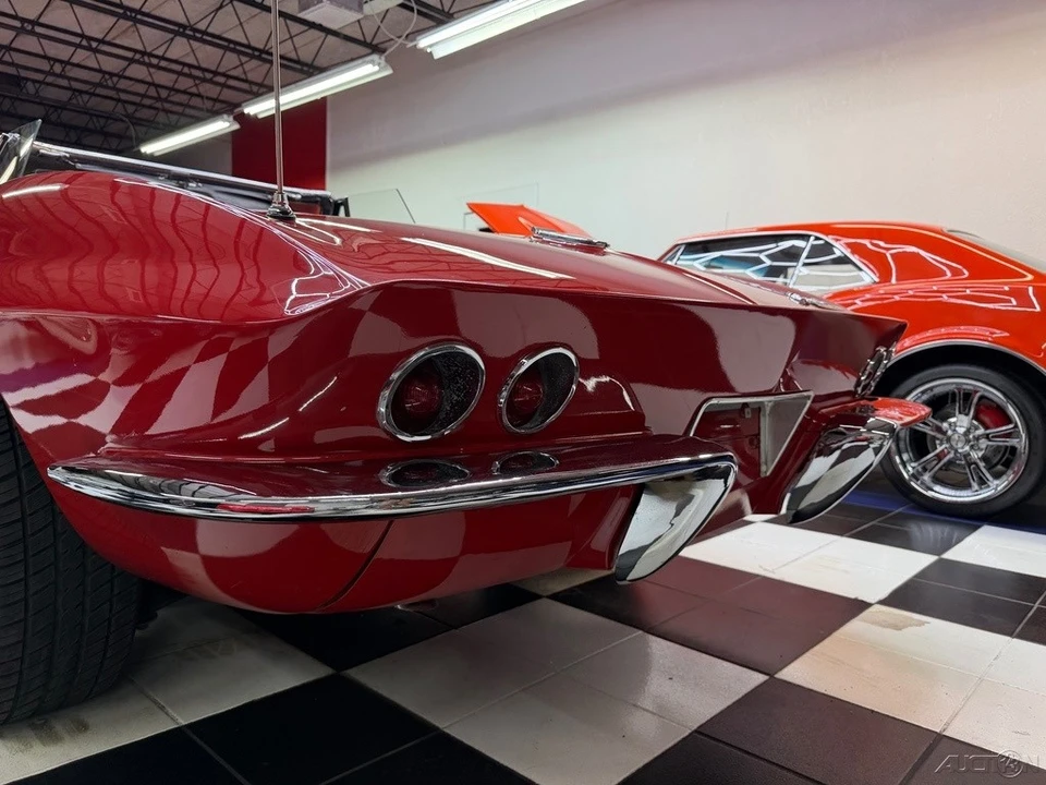 1963 Chevrolet Corvette C2 - Image 21 of 24