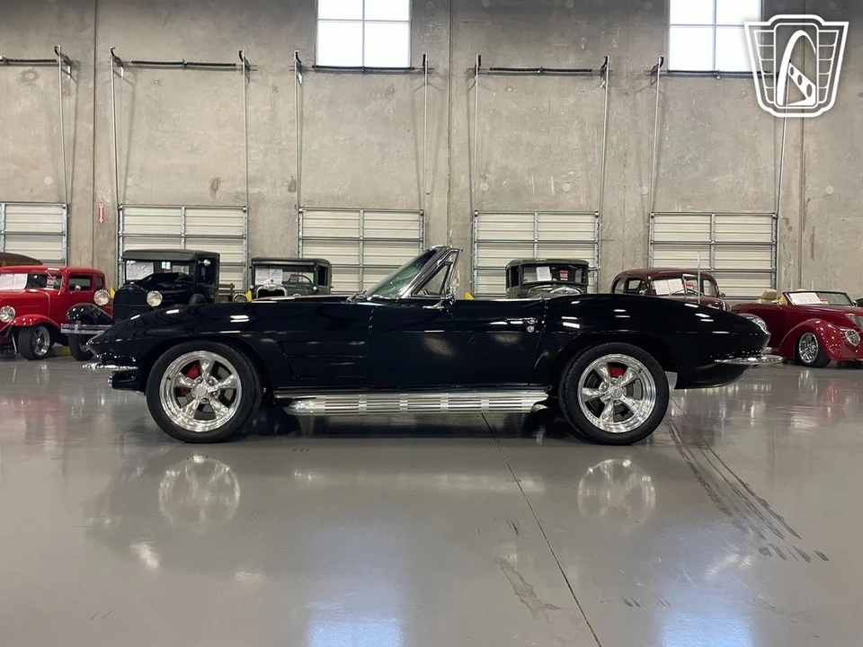 1963 Chevrolet Corvette C2 - Image 9 of 12