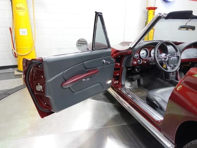 1963 Chevrolet Corvette C2 - Image 10 of 21