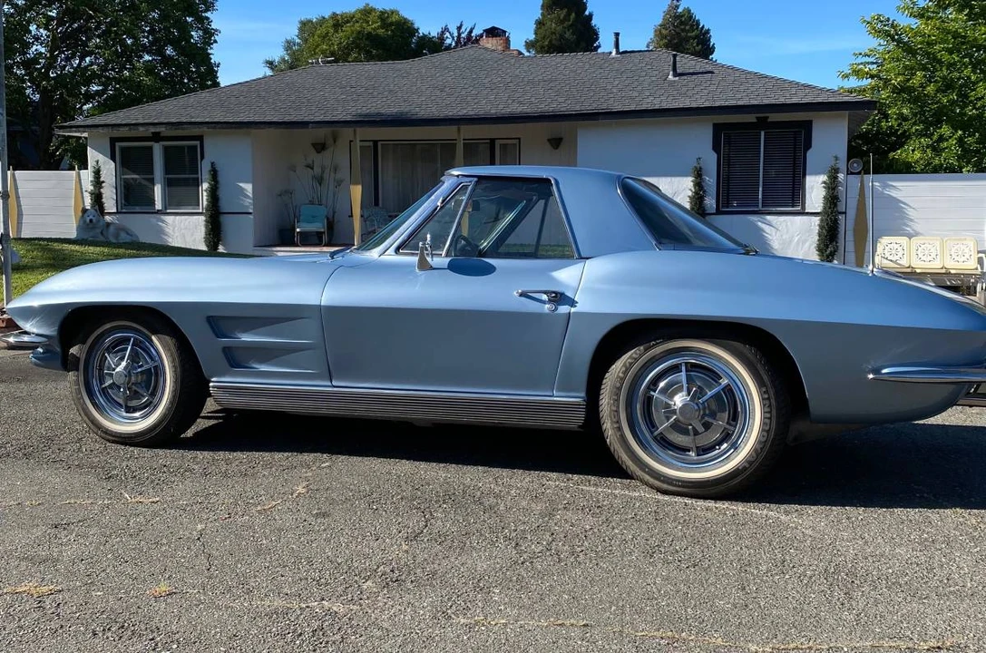 1963 Chevrolet Corvette C2 - Image 2 of 22