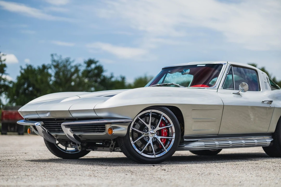 1963 Chevrolet Corvette C2 - Image 4 of 31