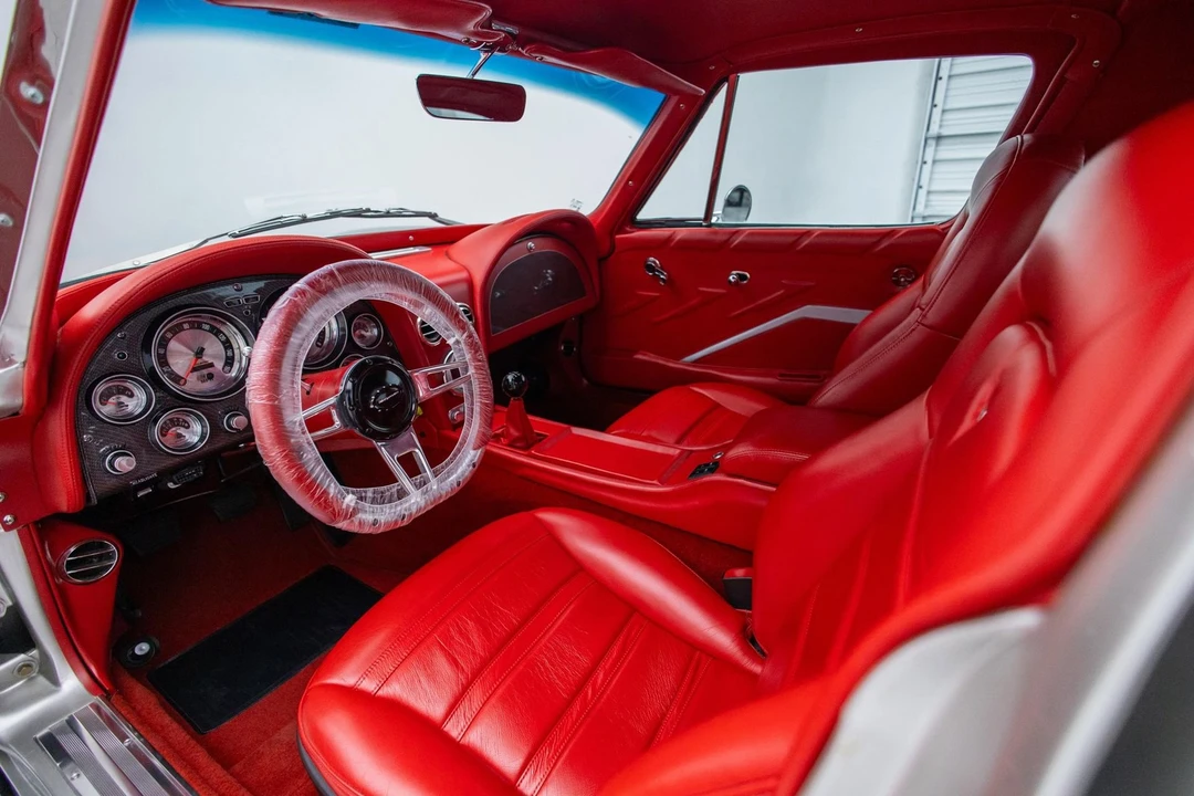1963 Chevrolet Corvette C2 - Image 23 of 31