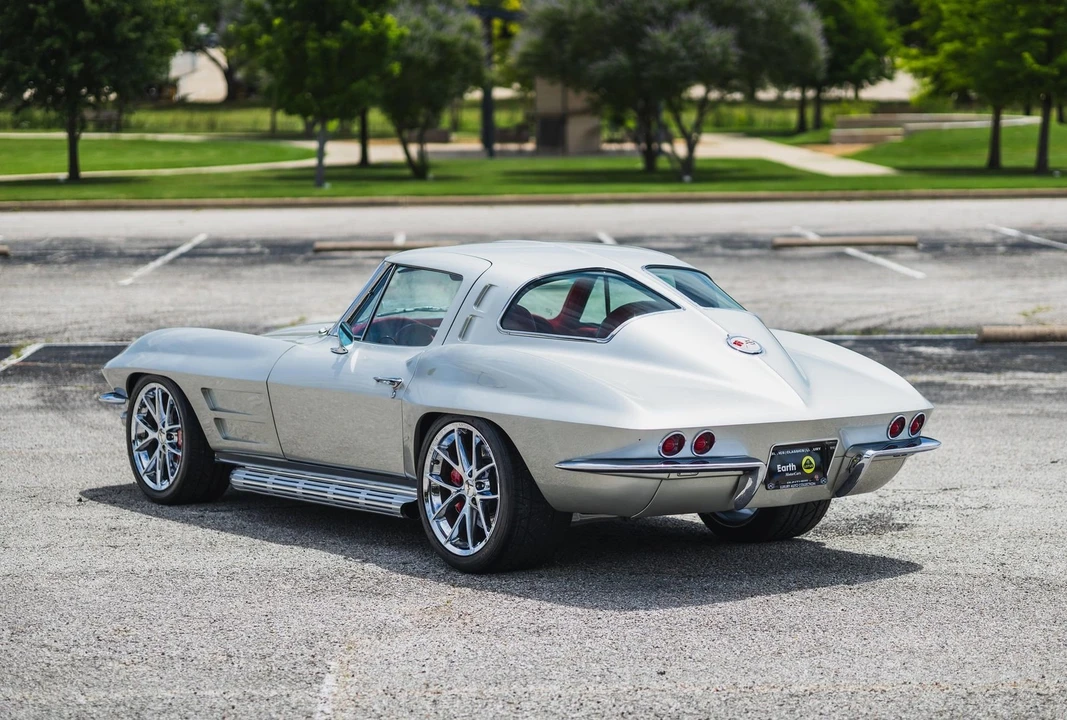 1963 Chevrolet Corvette C2 - Image 18 of 31