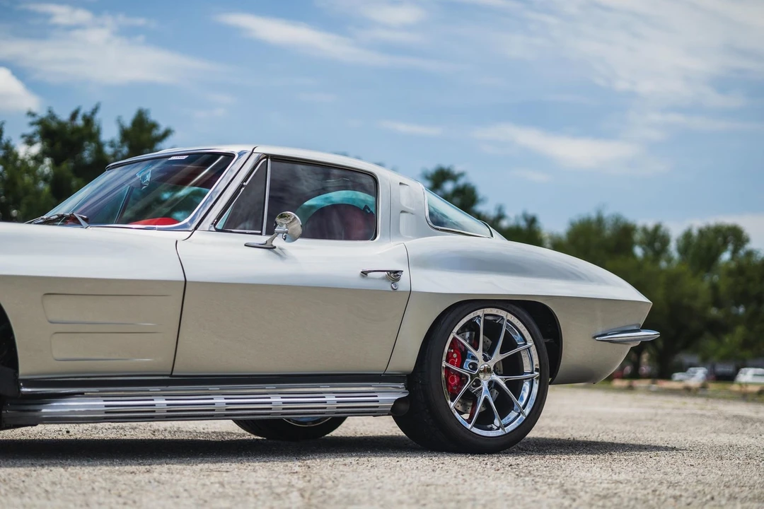 1963 Chevrolet Corvette C2 - Image 5 of 31