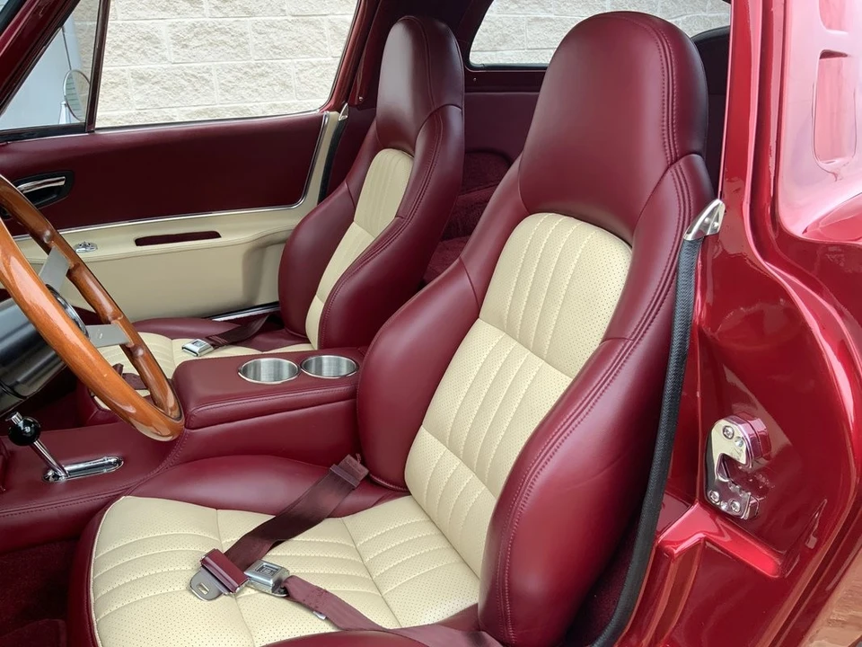 1963 Chevrolet Corvette C2 - Image 30 of 31