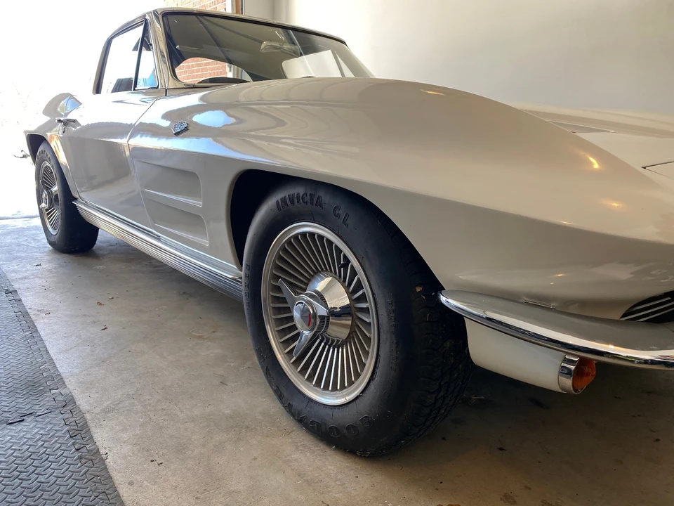 1963 Chevrolet Corvette C2 - Image 18 of 21