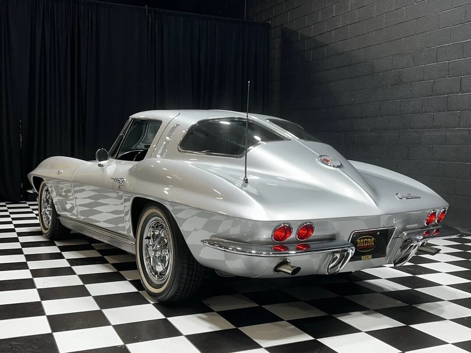 1963 Chevrolet Corvette C2 - Image 7 of 21