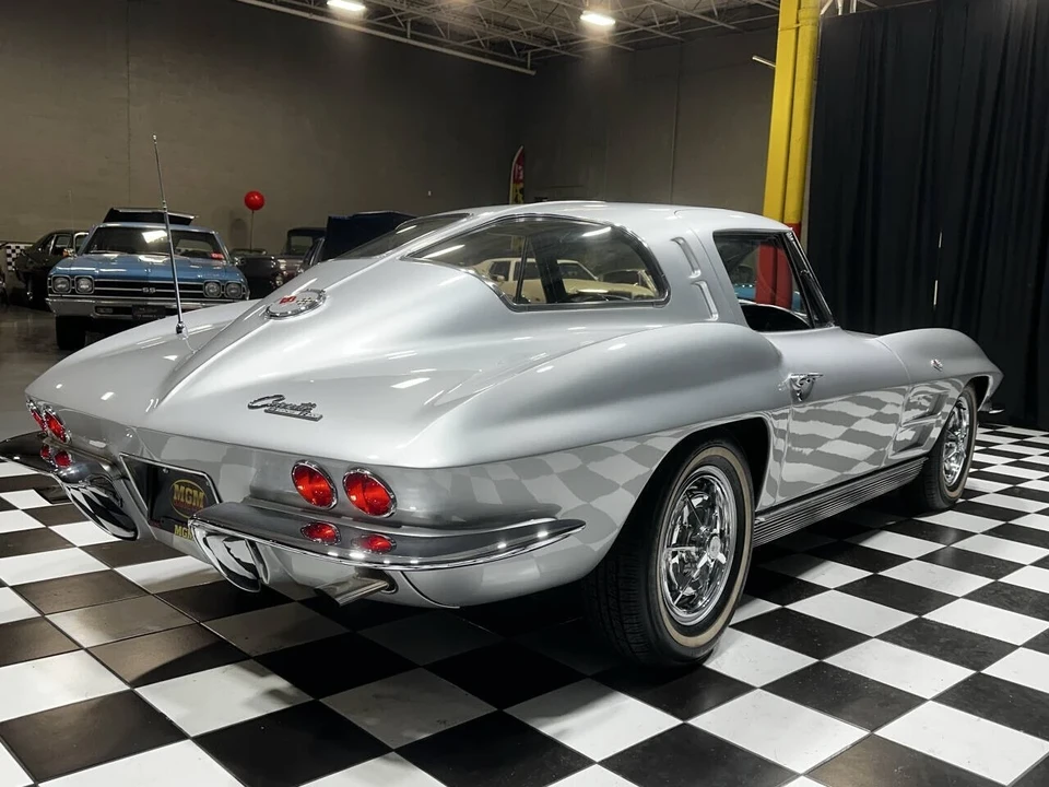 1963 Chevrolet Corvette C2 - Image 11 of 21