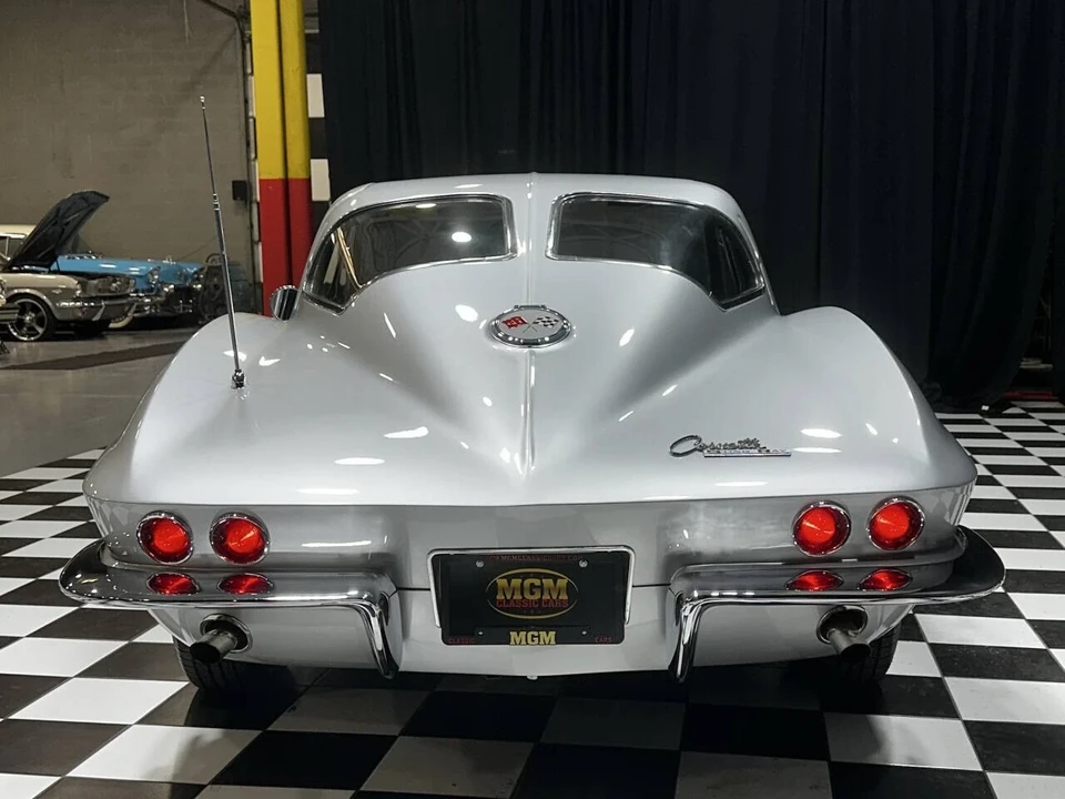 1963 Chevrolet Corvette C2 - Image 9 of 21