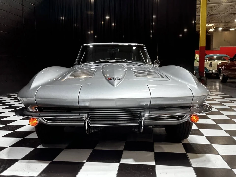 1963 Chevrolet Corvette C2 - Image 20 of 21