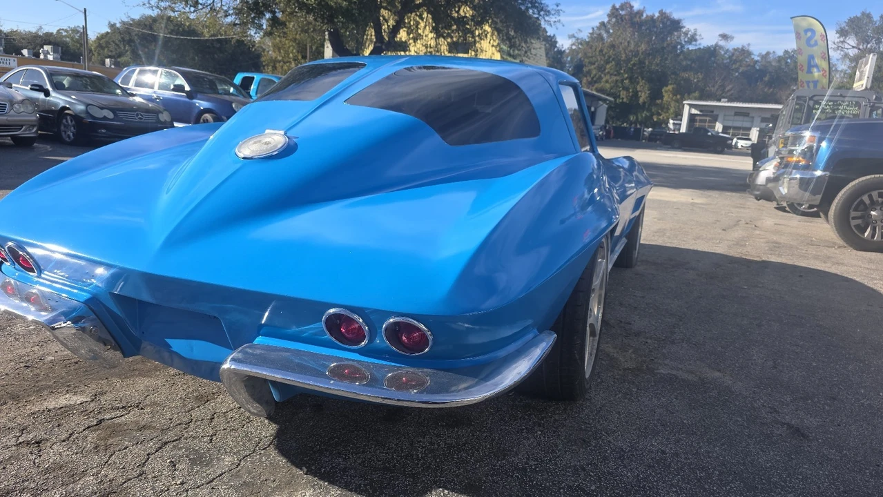 1963 Chevrolet Corvette C2 - Image 2 of 15