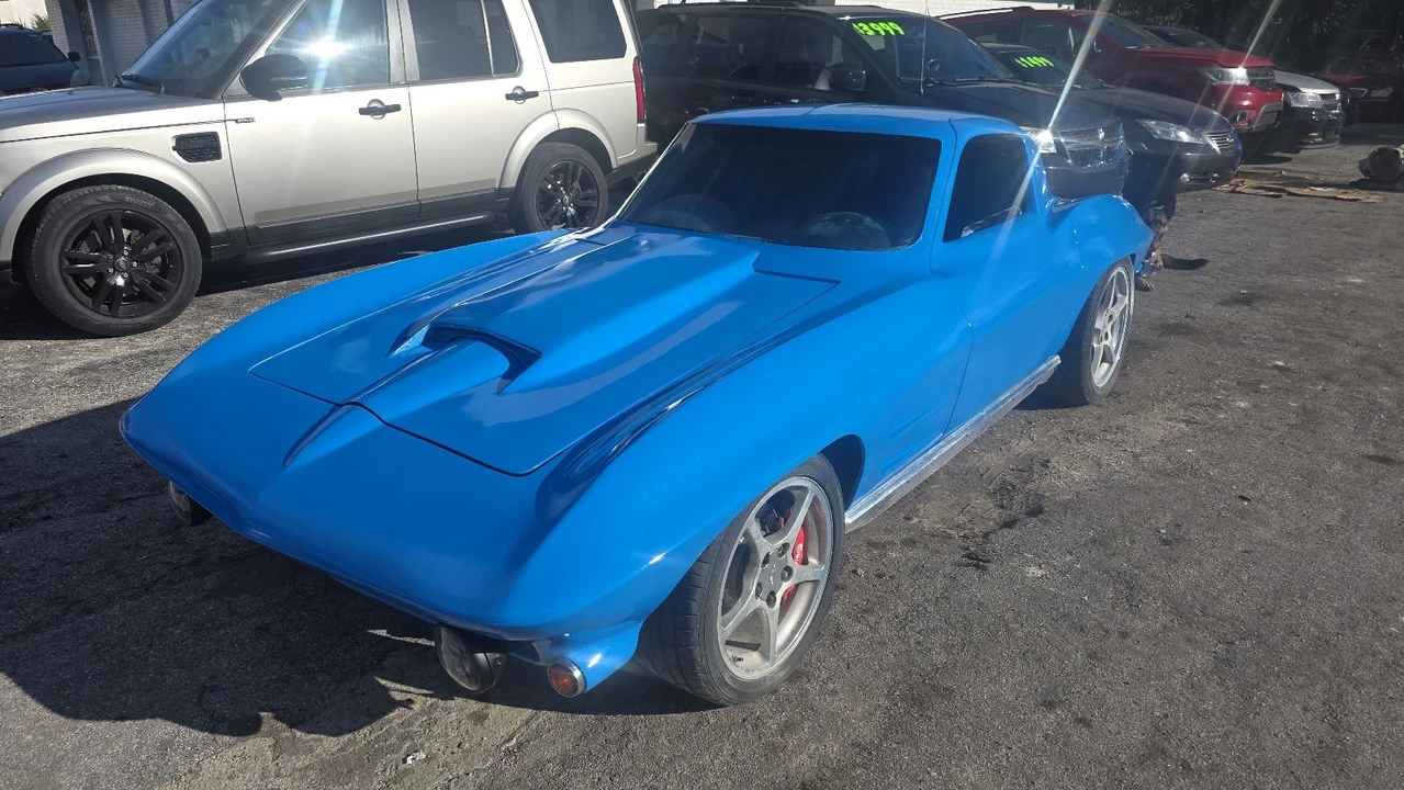 1963 Chevrolet Corvette C2 - Image 4 of 15