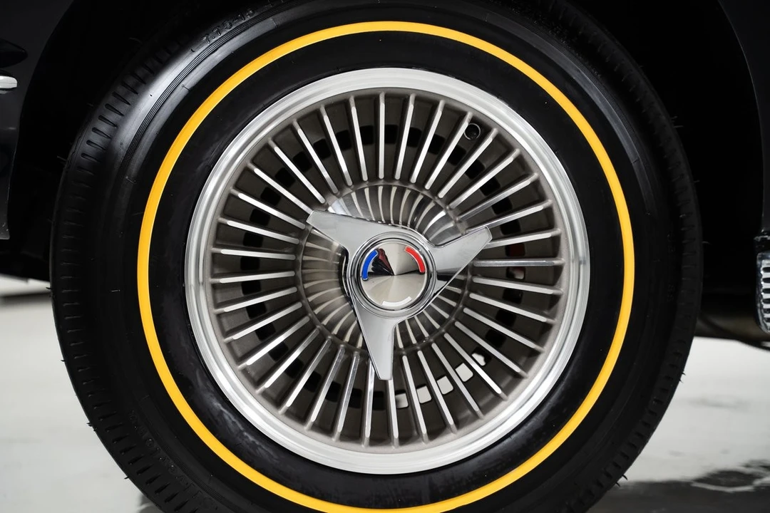 1963 Chevrolet Corvette C2 - Image 8 of 21